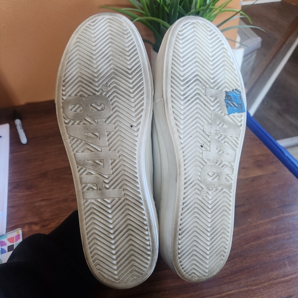 P448 Thea Platform Sneakers  White Suede Silver Size 40 Size 9 - Picture 10 of 10